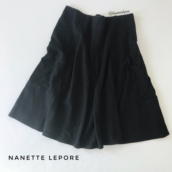 Nanette Lepore Dresses & Skirts - Nanette Lepore skirt, size 10 🔥